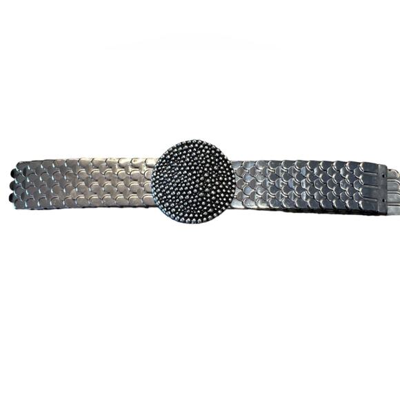 Vintage Silver Fishscale Stretch Belt with Round Disc Hook Closure